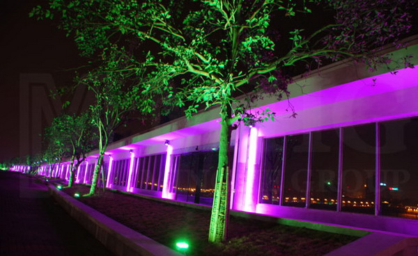 Đèn PAR LED sử dụng trong chiếu sáng khuân viên tòa nhà