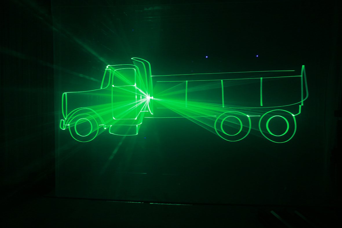 Đèn laser công suất lớn 10W RGB animation thuộc đèn laser có công suất lớn, tạo hiệu ứng laser mạnh mẽ, phù hợp với vũ trường, các sân khấu, hội trường lớn.