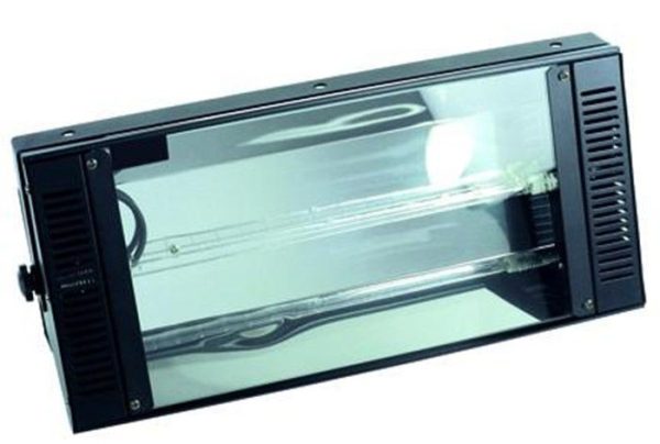 Đèn chớp siêu sáng 3000W thích hợp sử dụng tạo hiệu ứng cho các quán bar, cafe dj, vũ trường, sân khấu hát với nhau, quảng cáo cửa hàng ngoài trời.